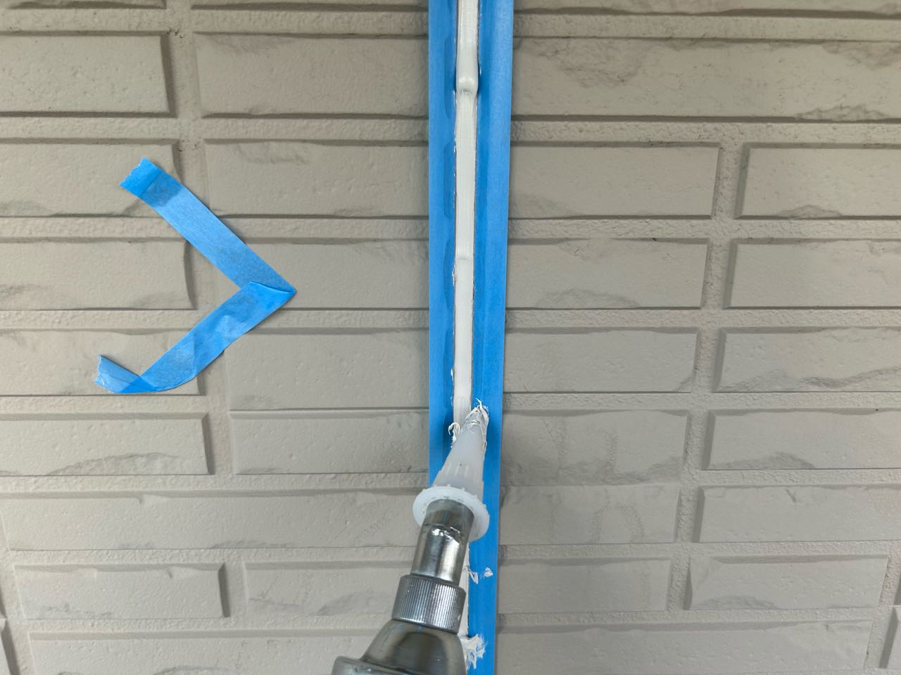 コーキング充填します。