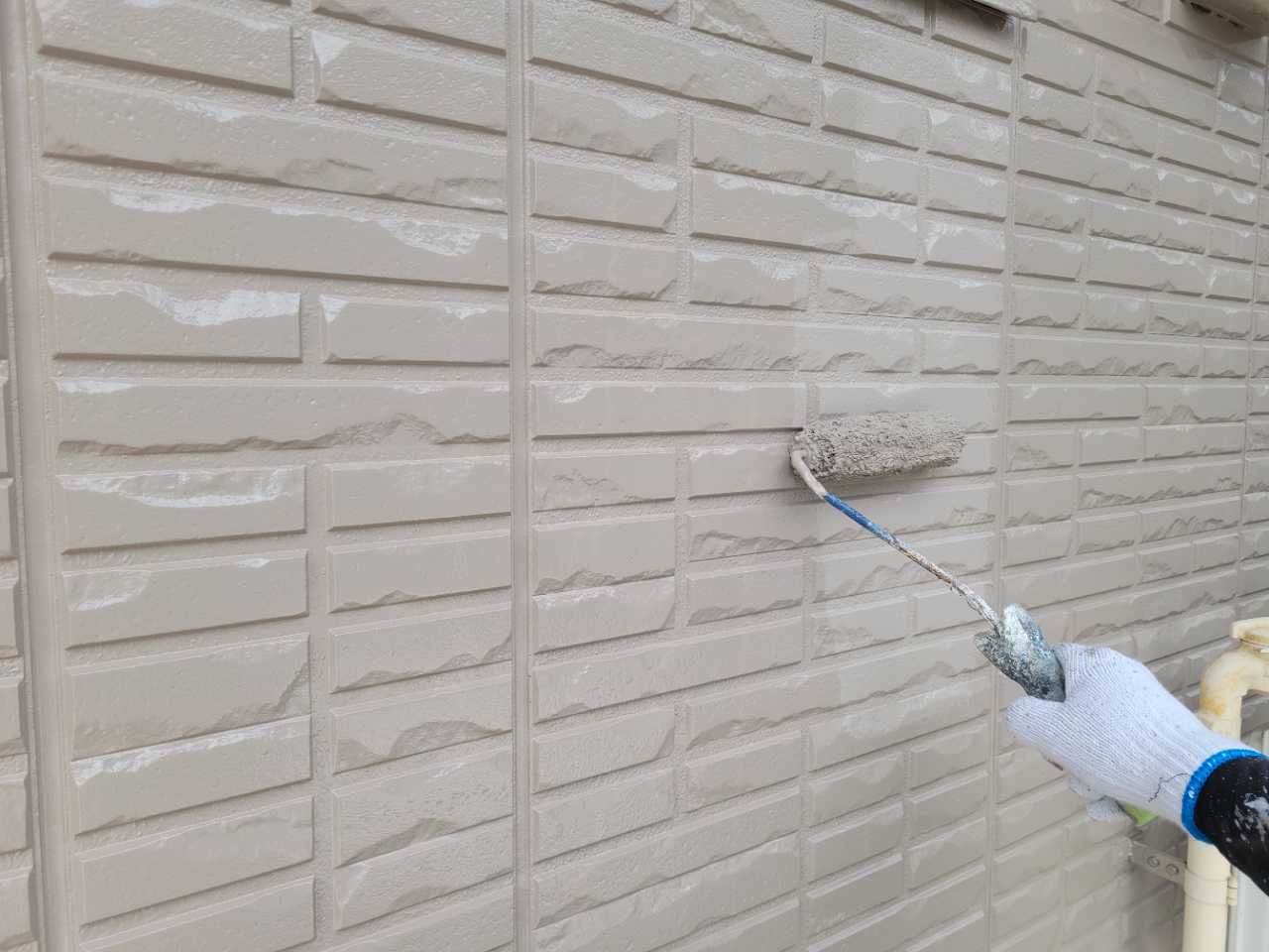 仕上げ塗装2回目です。