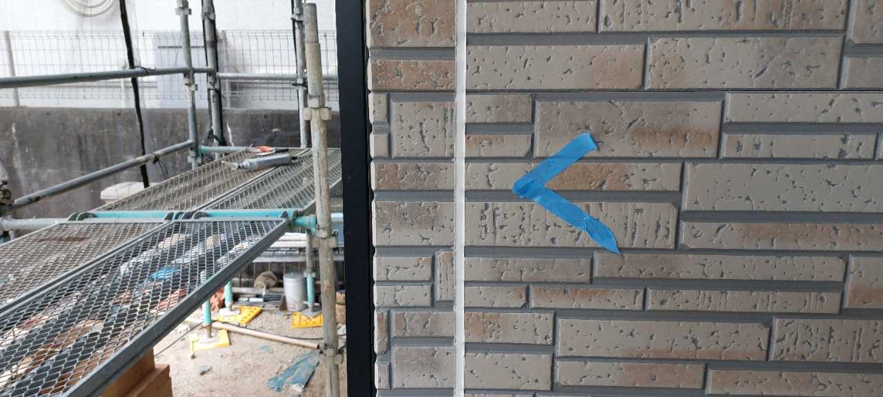 マスキングを剥がします。