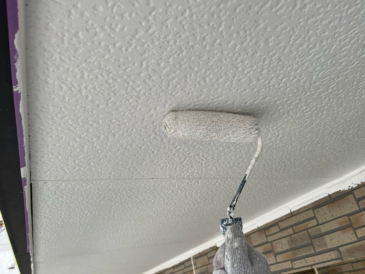 仕上げ塗装2回目です。