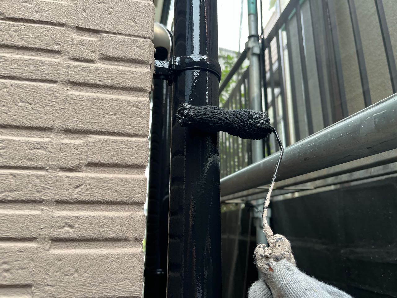 仕上げ塗装2回目です。