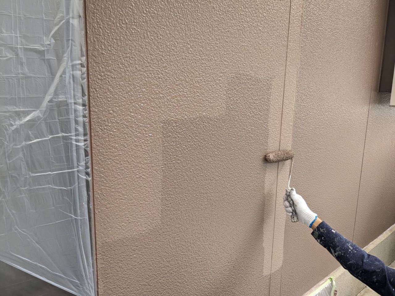 仕上げ塗装2回目です。