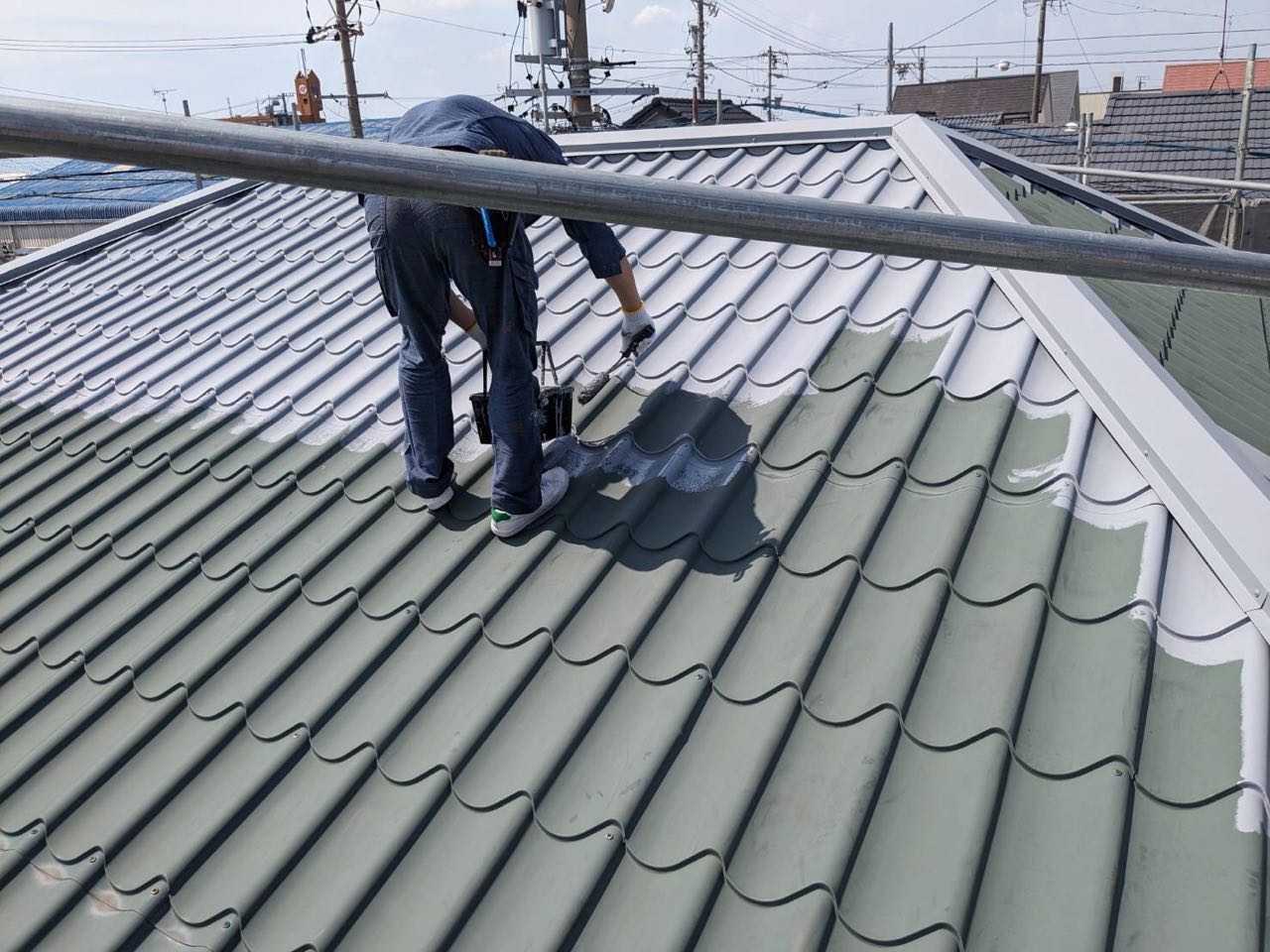 シーラー塗布1回目です。