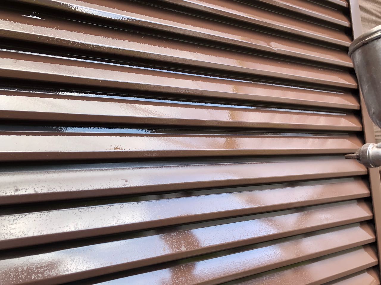 仕上げ塗装2回目です。