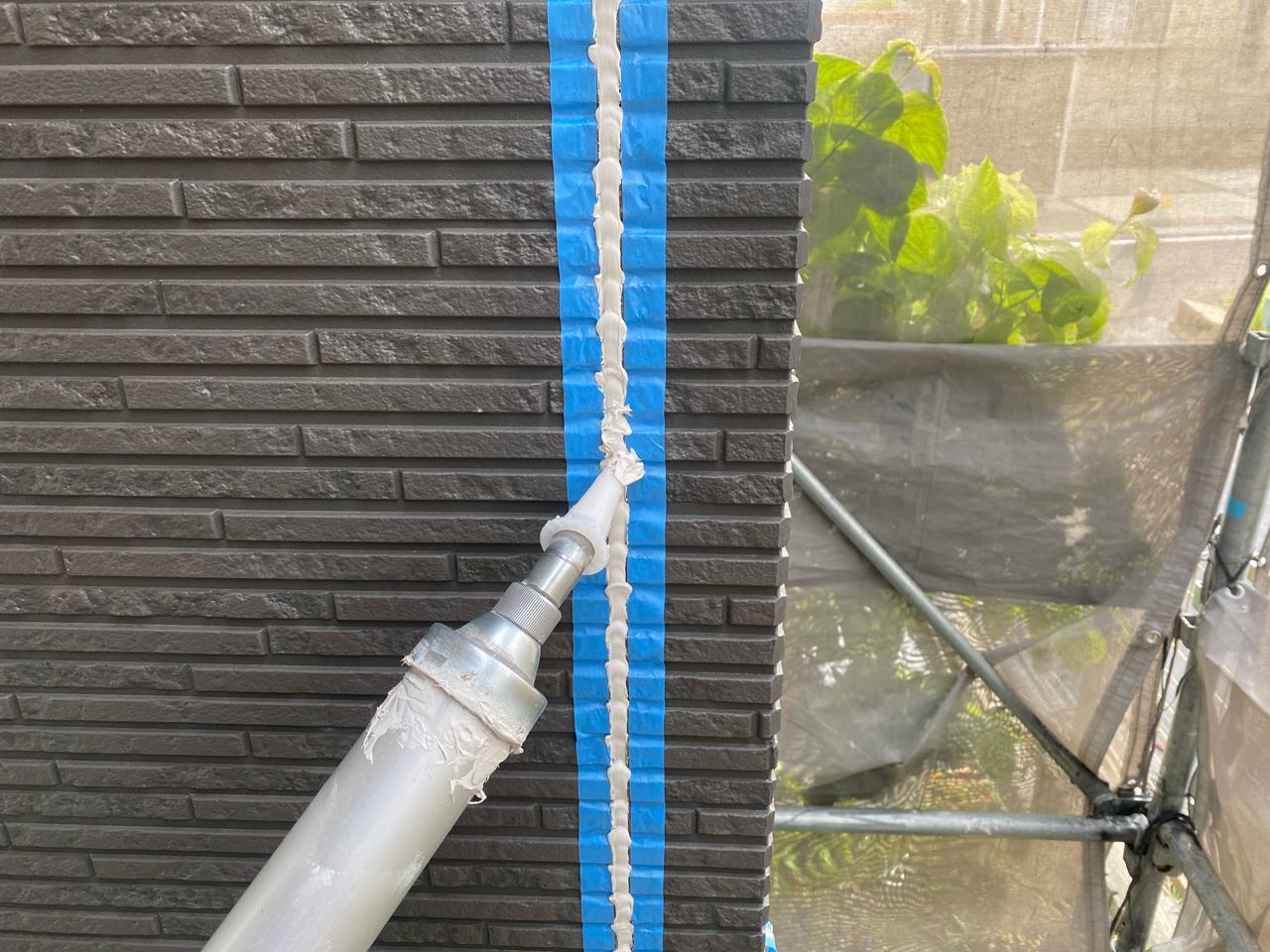 コーキング充填します。