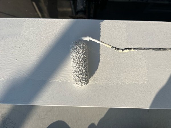 仕上げ塗装2回目です。