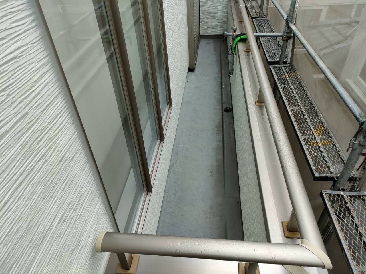 ケレン作業です。