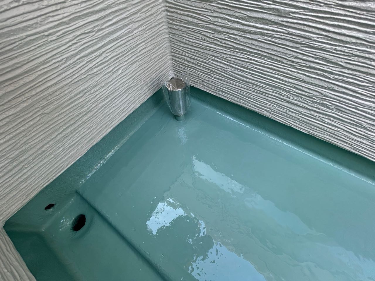 脱気筒を取付けます。