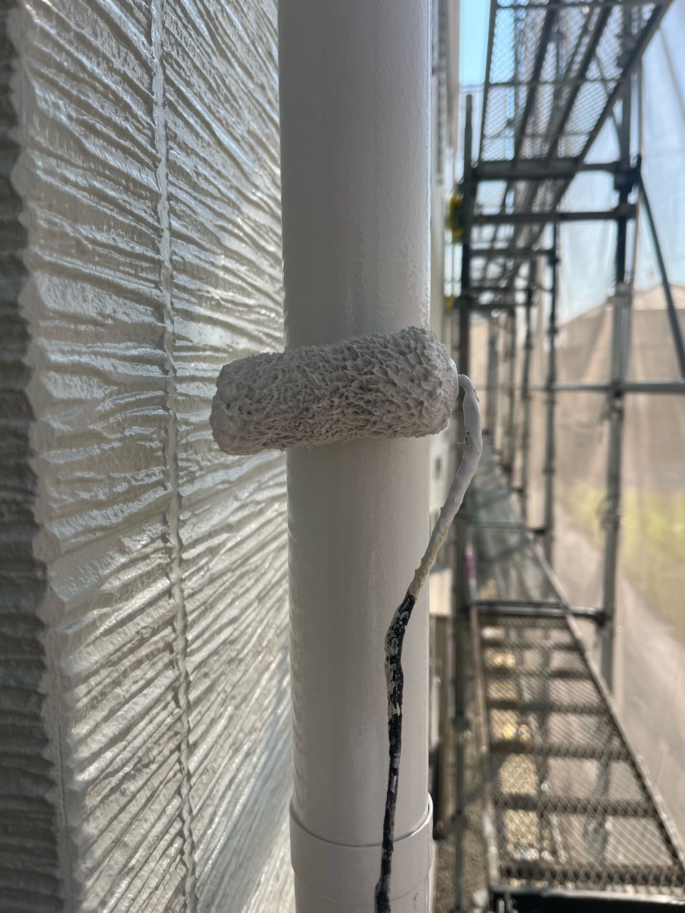 仕上げ塗装2回目です。