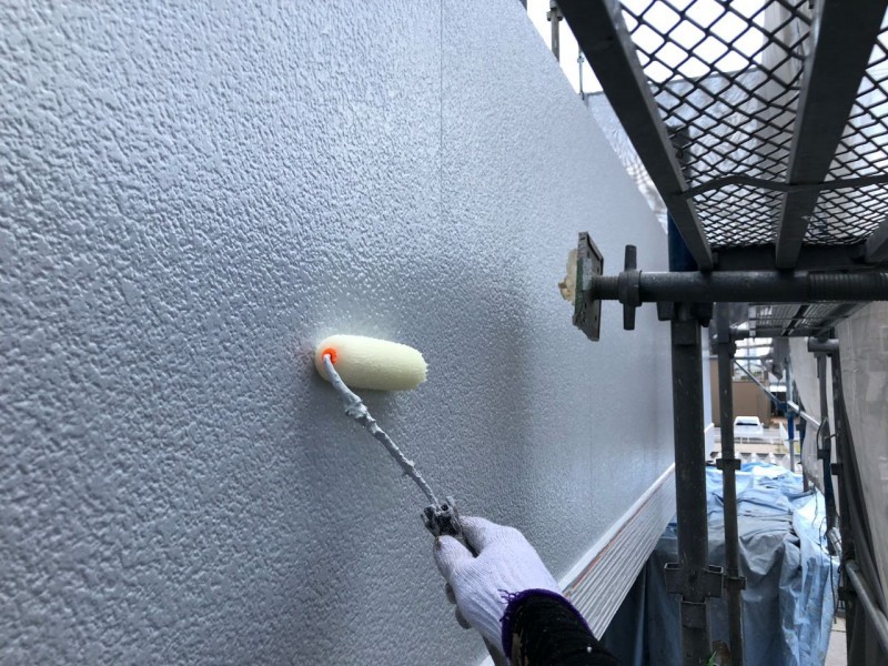 仕上げ塗装2回目です。