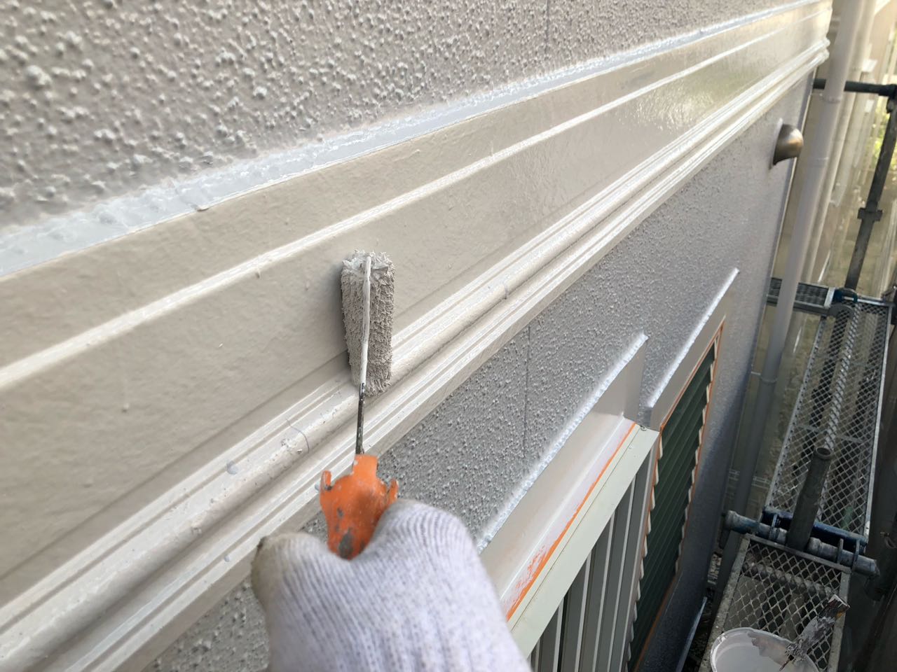 仕上げ塗装2回目です。