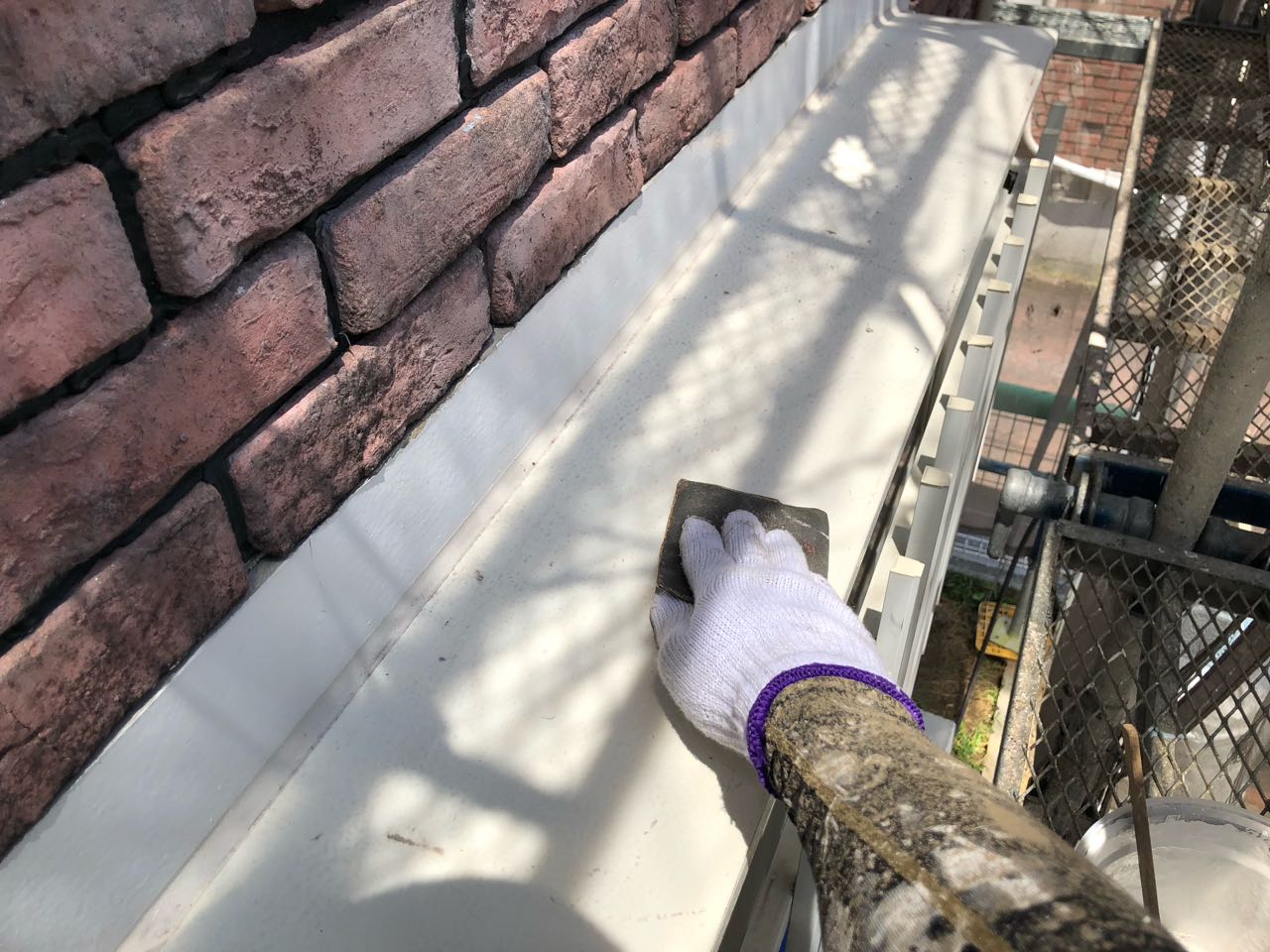 ケレン作業です。