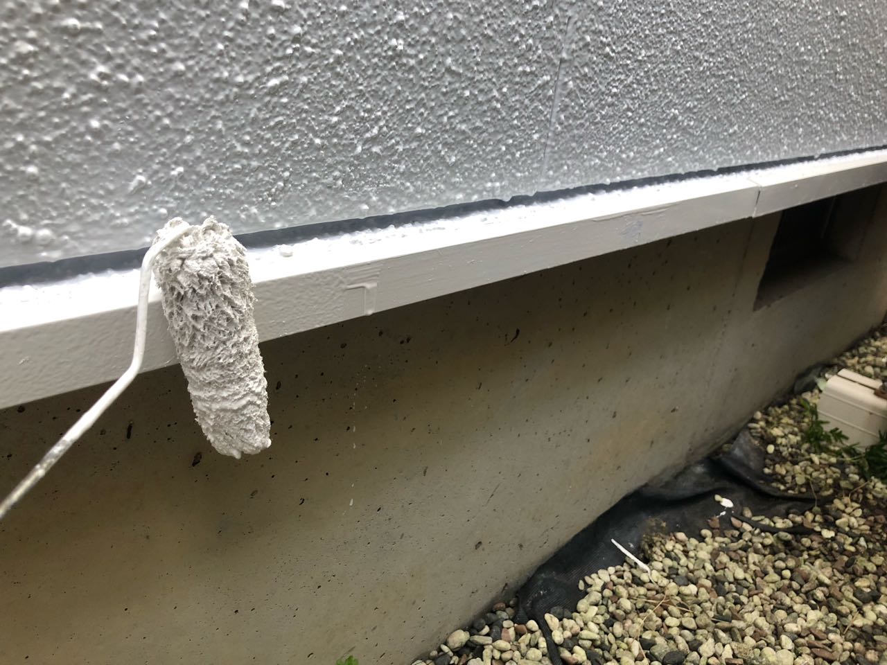 仕上げ塗装2回目です。