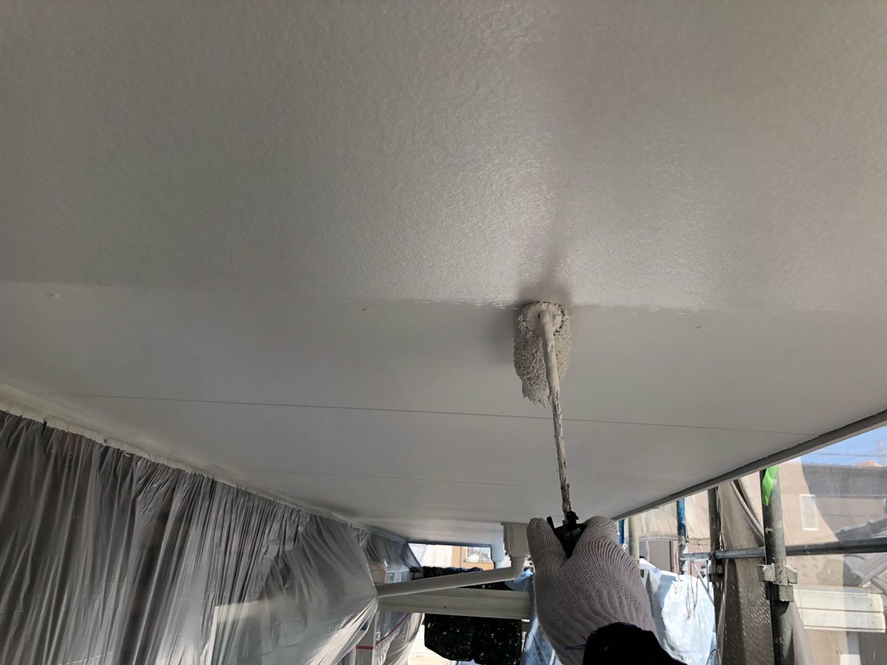 仕上げ塗装2回目です。