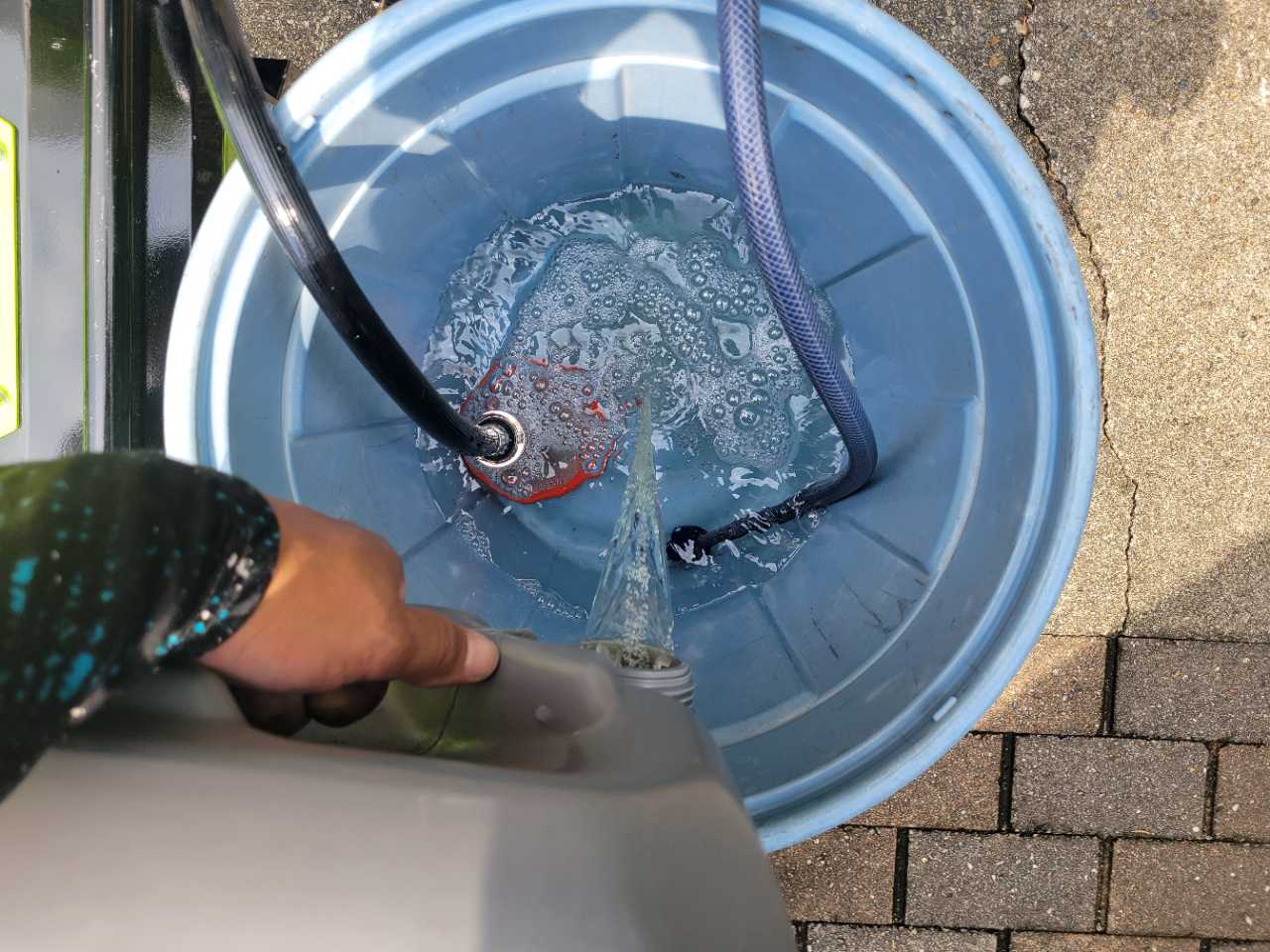 バイオ洗浄原液混入。