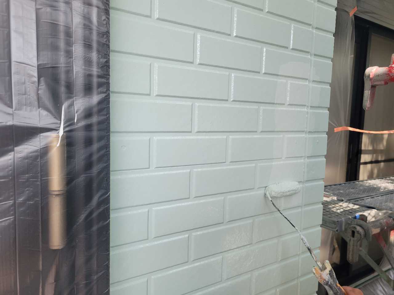 仕上げ塗装2回目です。