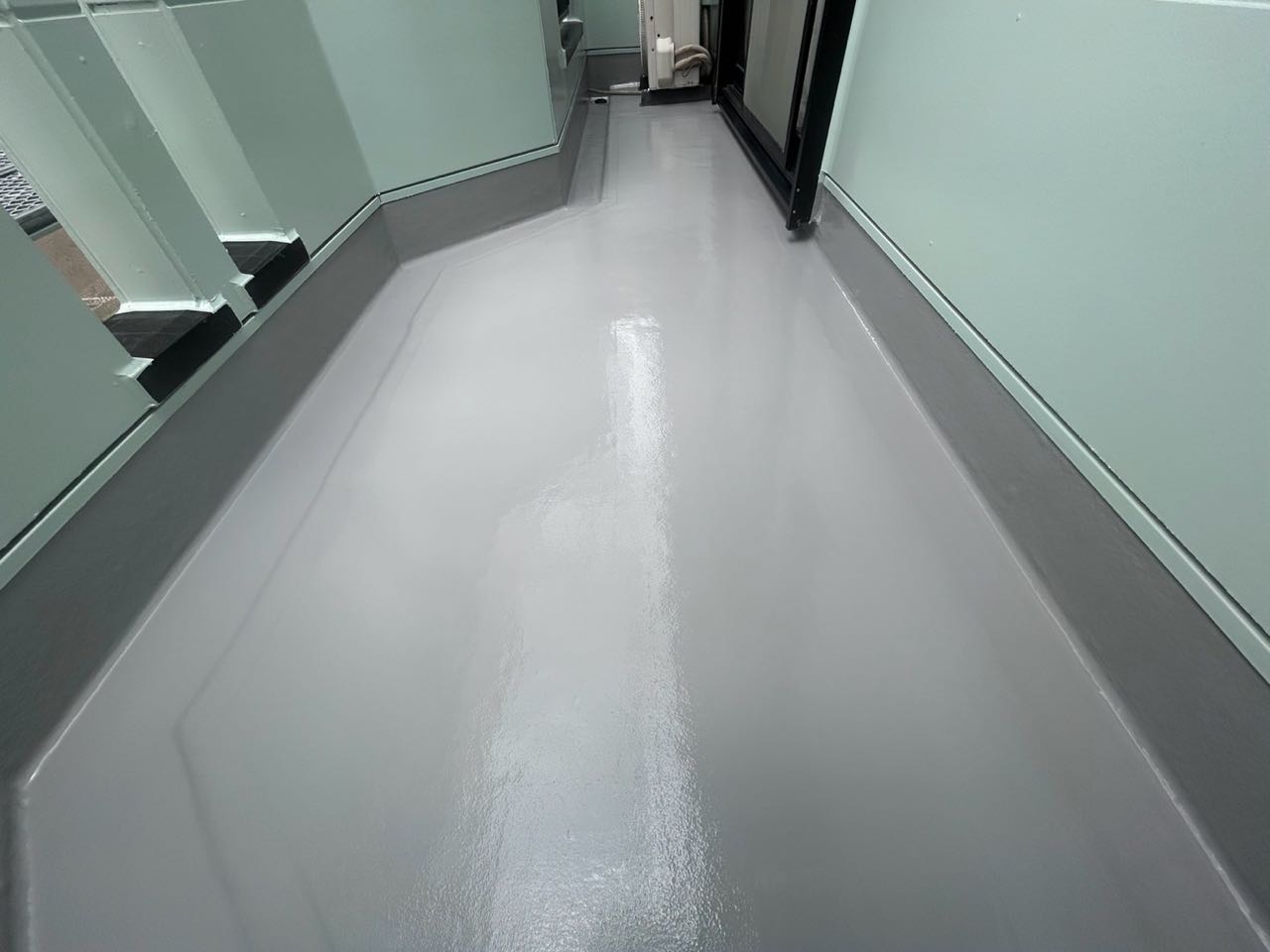 トップコート塗布。