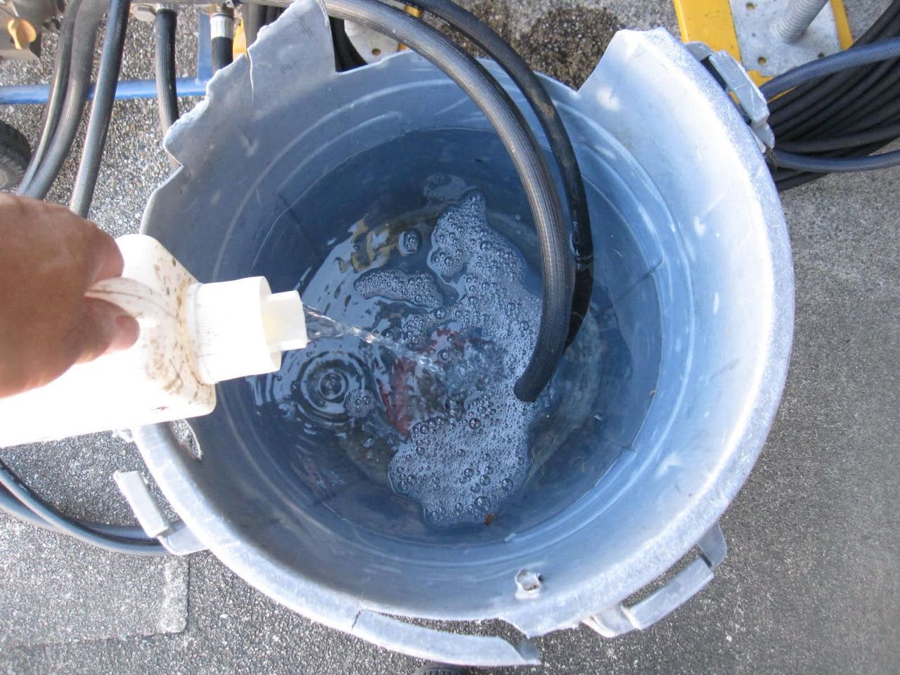 バイオ洗浄原液混入。