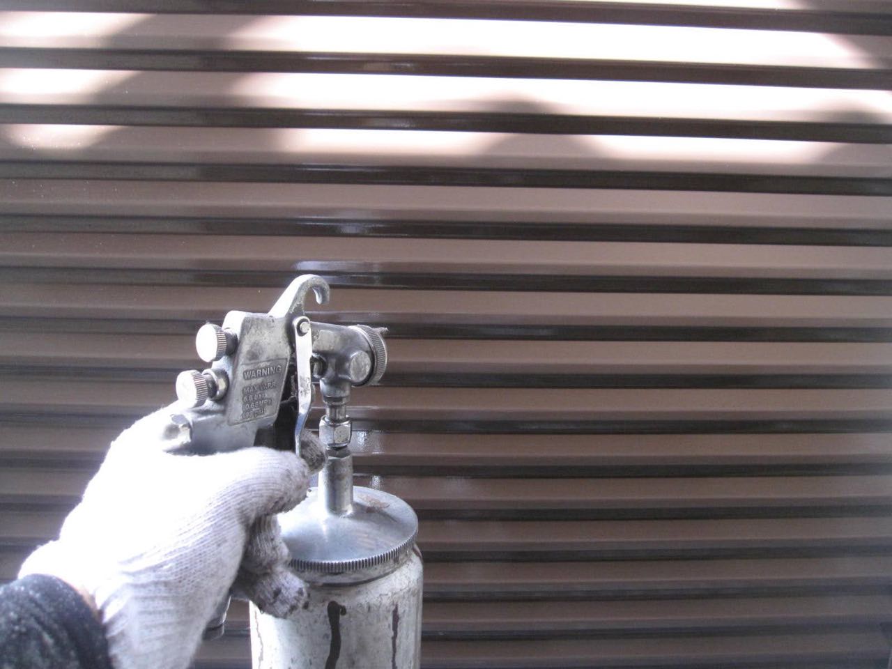 仕上げ塗装2回目です。