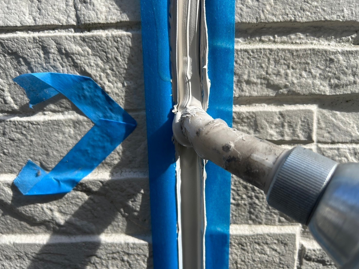 コーキング充填します。