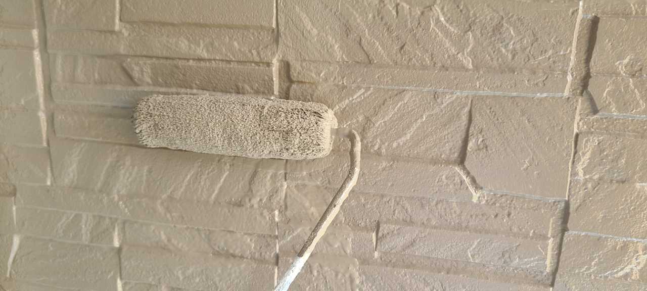 仕上げ塗装2回目です。