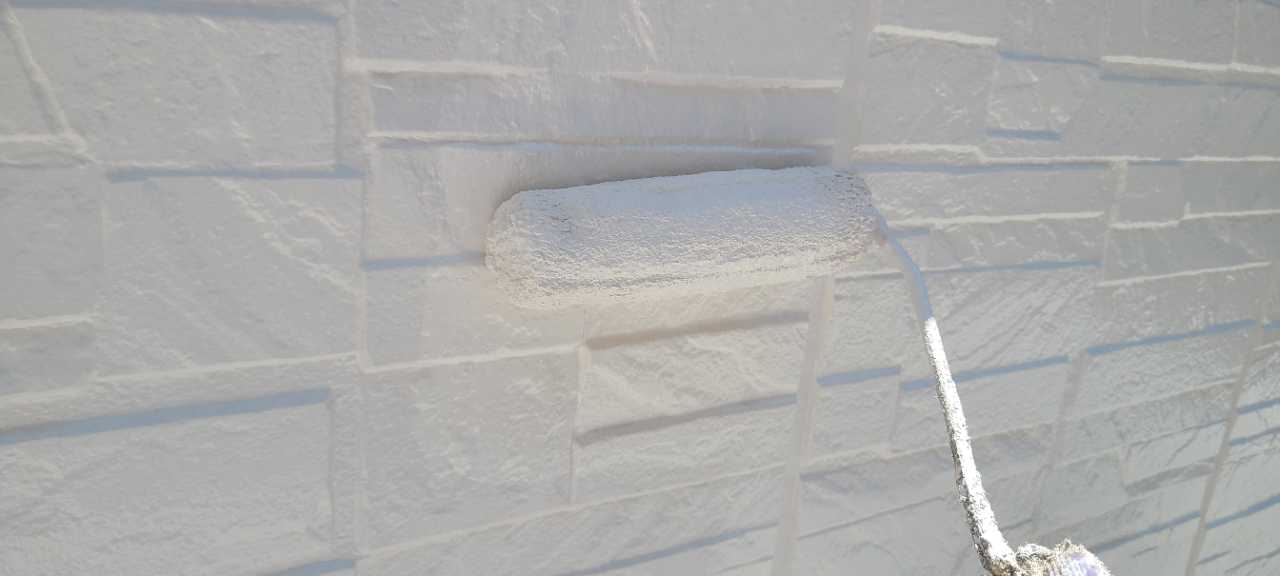 仕上げ塗装2回目です。