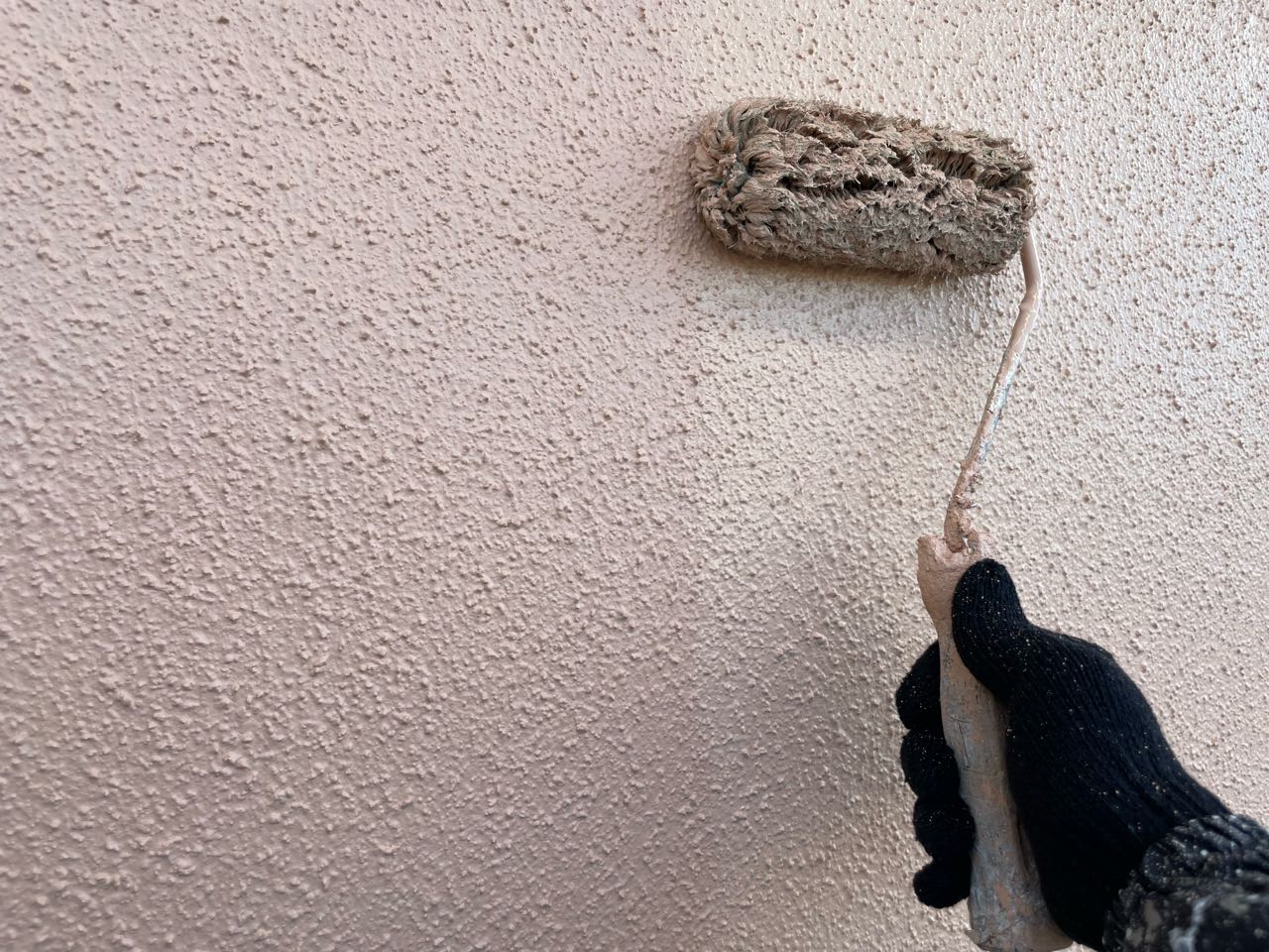 仕上げ塗装2回目です。