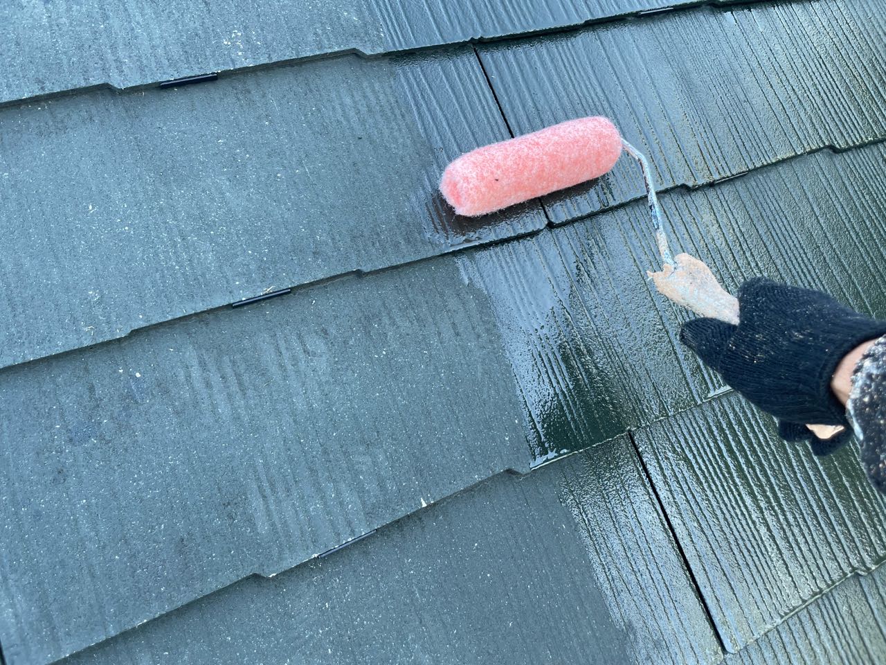 シーラー塗布1回目です。