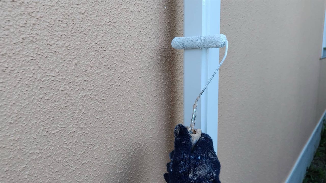 仕上げ塗装2回目です。