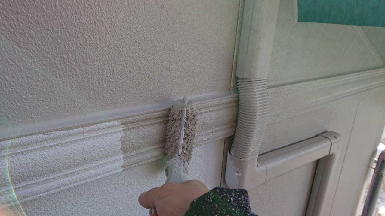 仕上げ塗装2回目です。