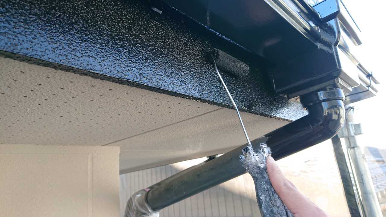 仕上げ塗装2回目です。