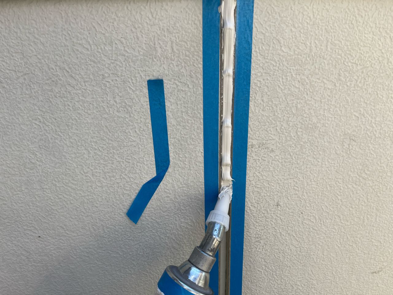 コーキング充填します。