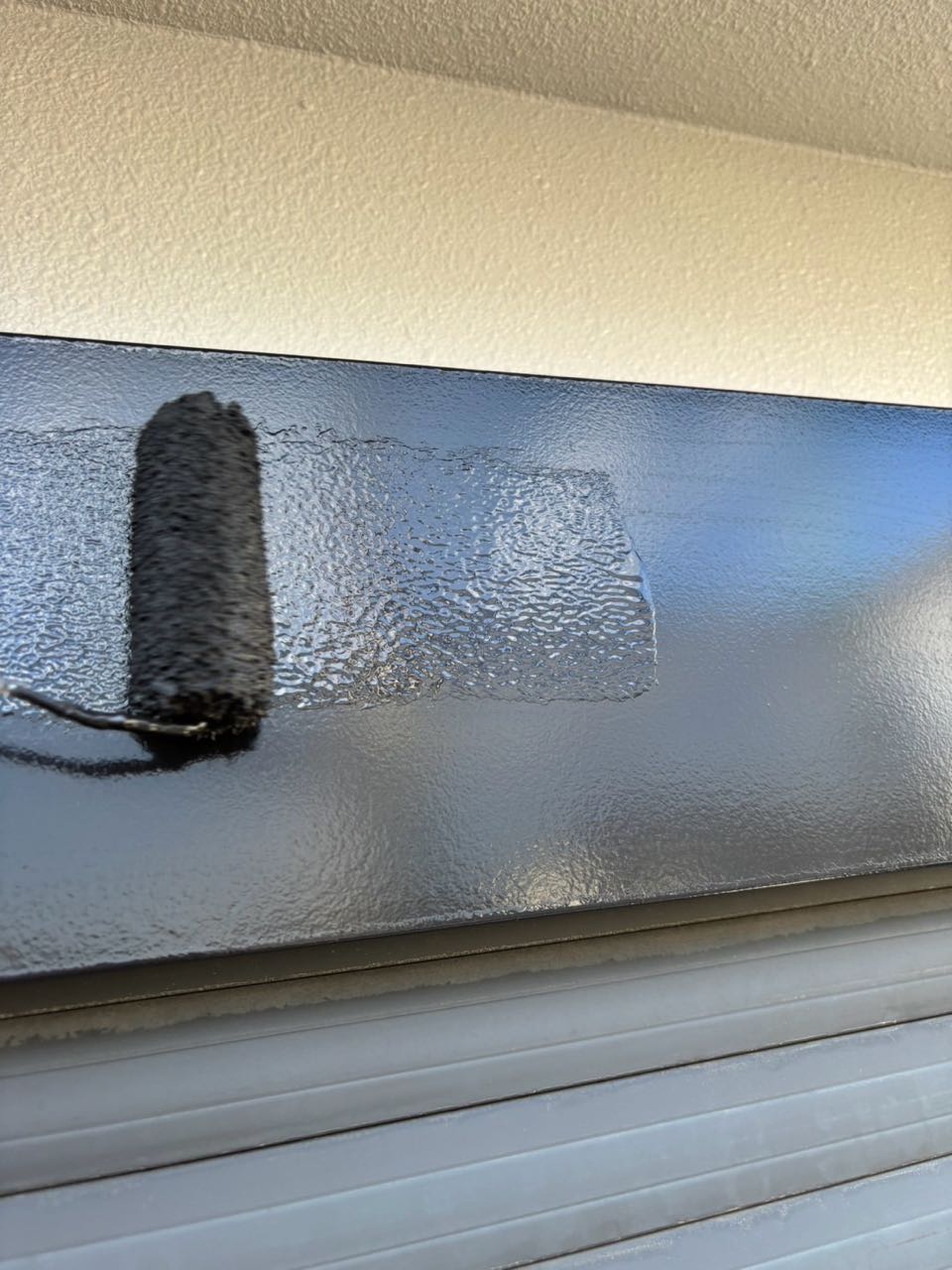 仕上げ塗装2回目です。