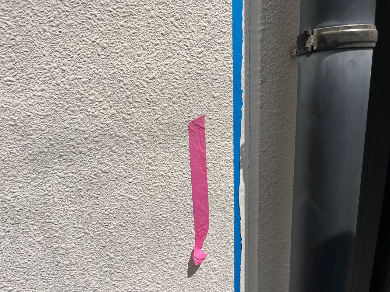 マスキングを剥がします。