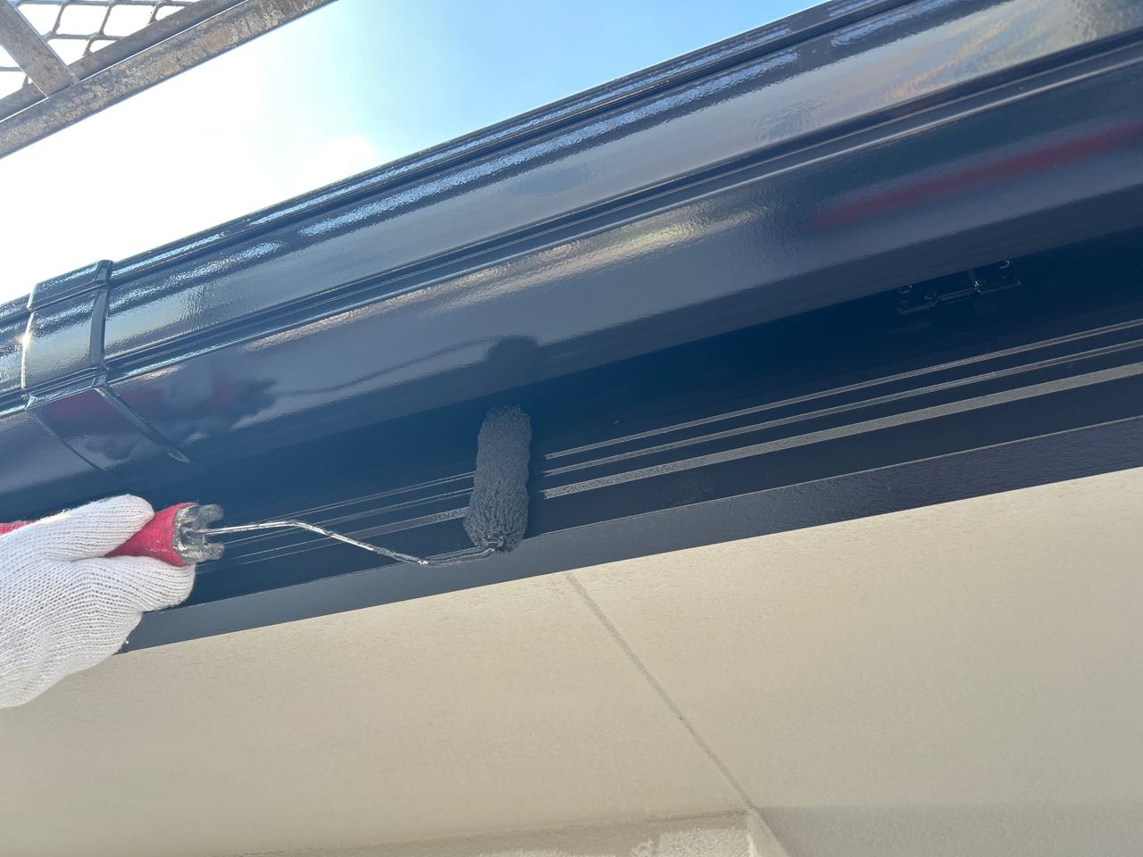 仕上げ塗装2回目です。