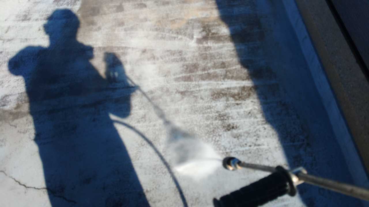 ケレン作業です。