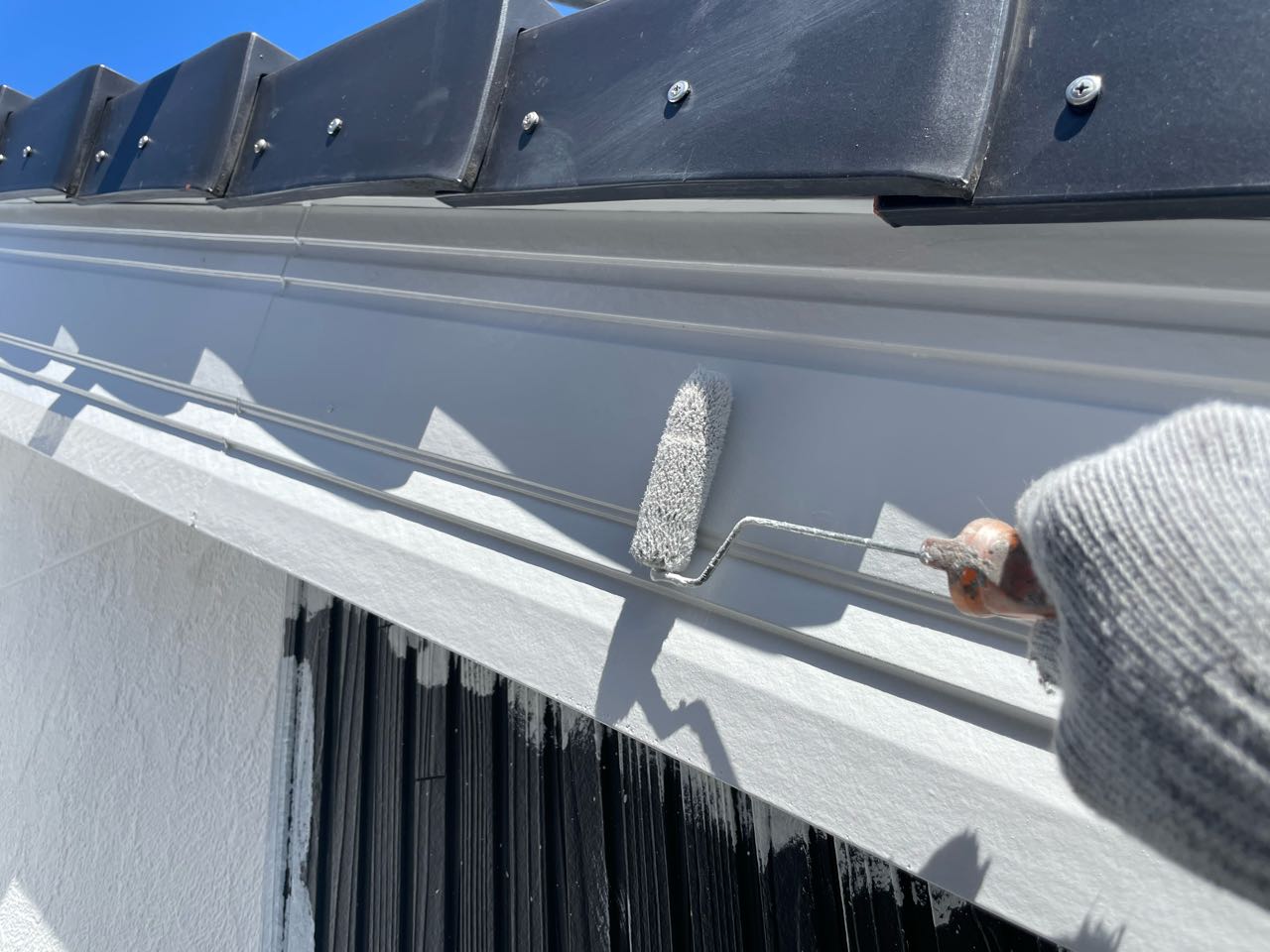 仕上げ塗装2回目です。