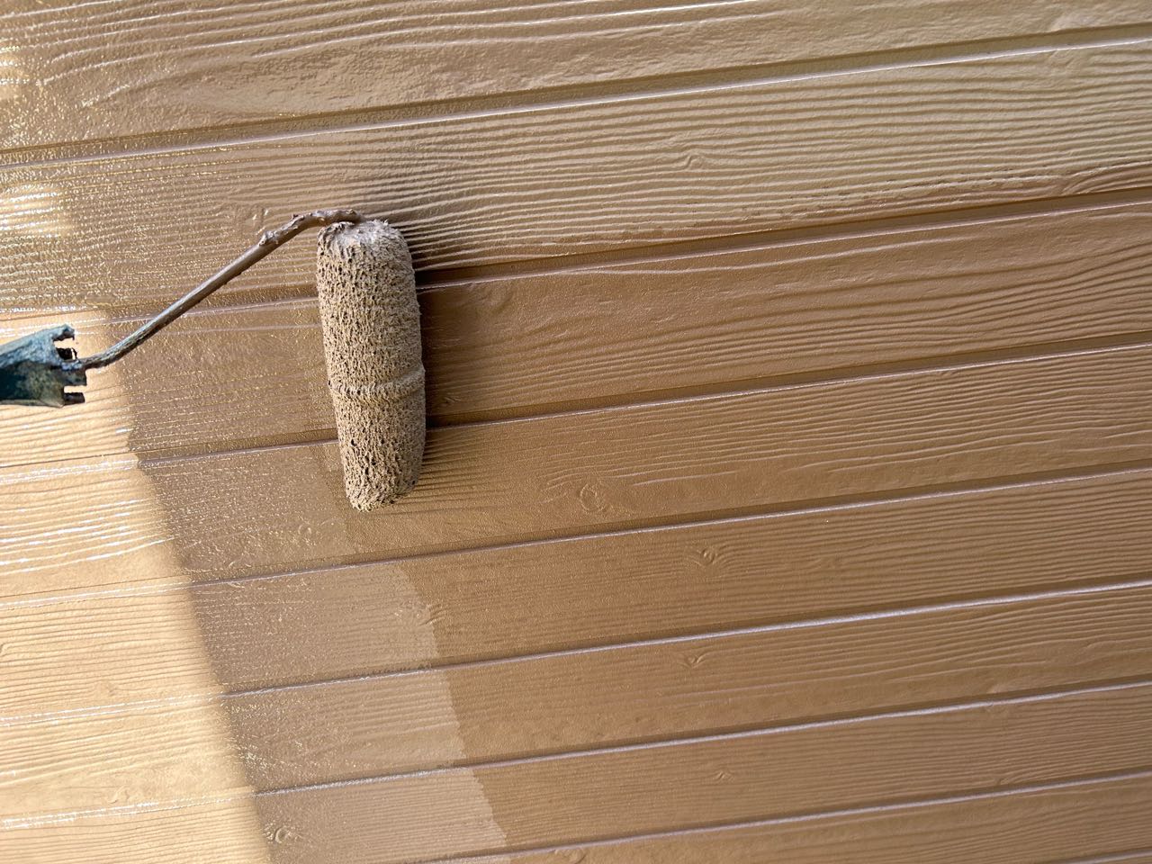 仕上げ塗装2回目です。