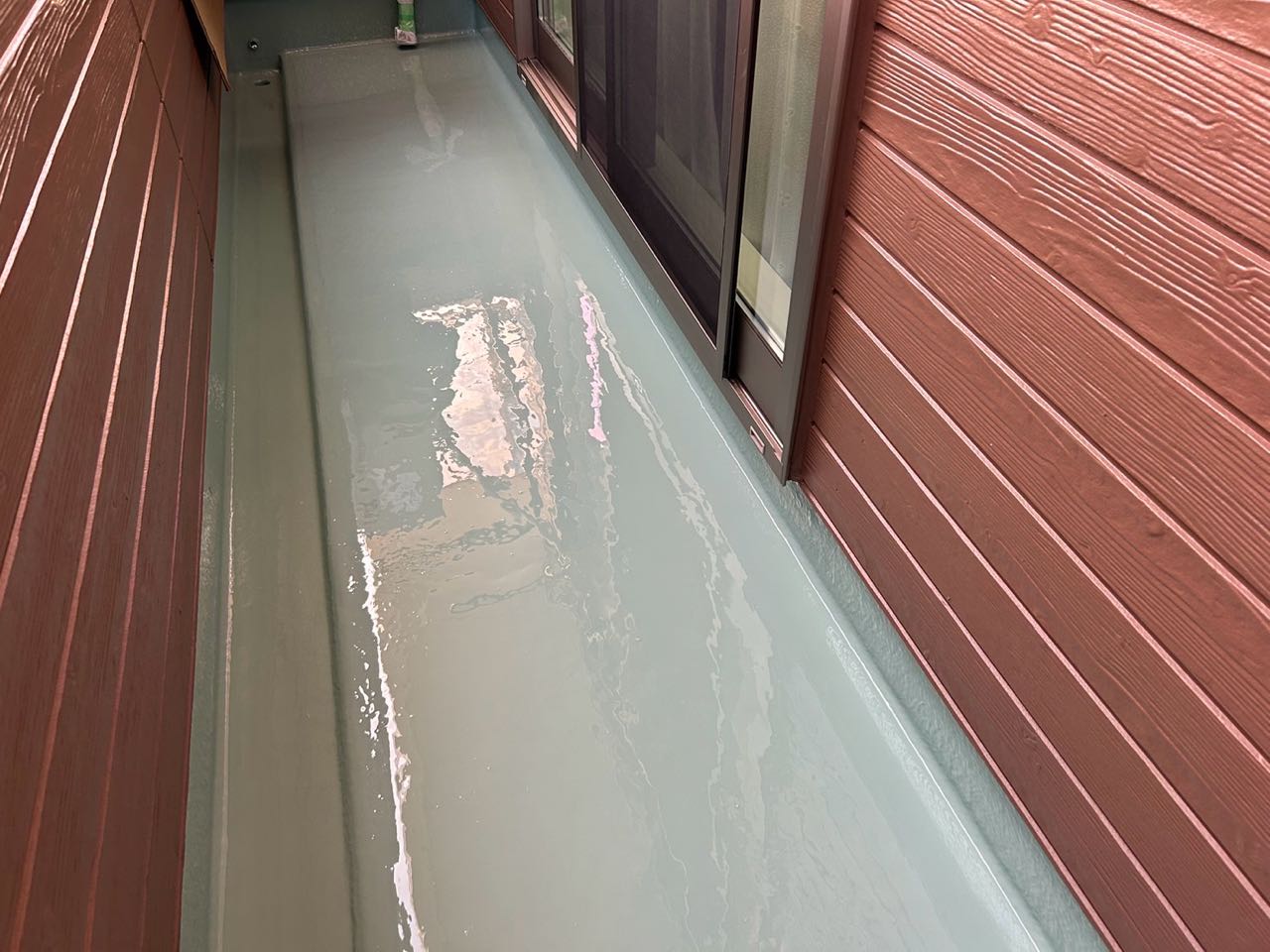 ウレタン防水塗布2回目。