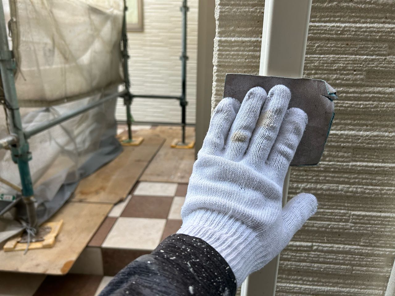 ケレン作業です。