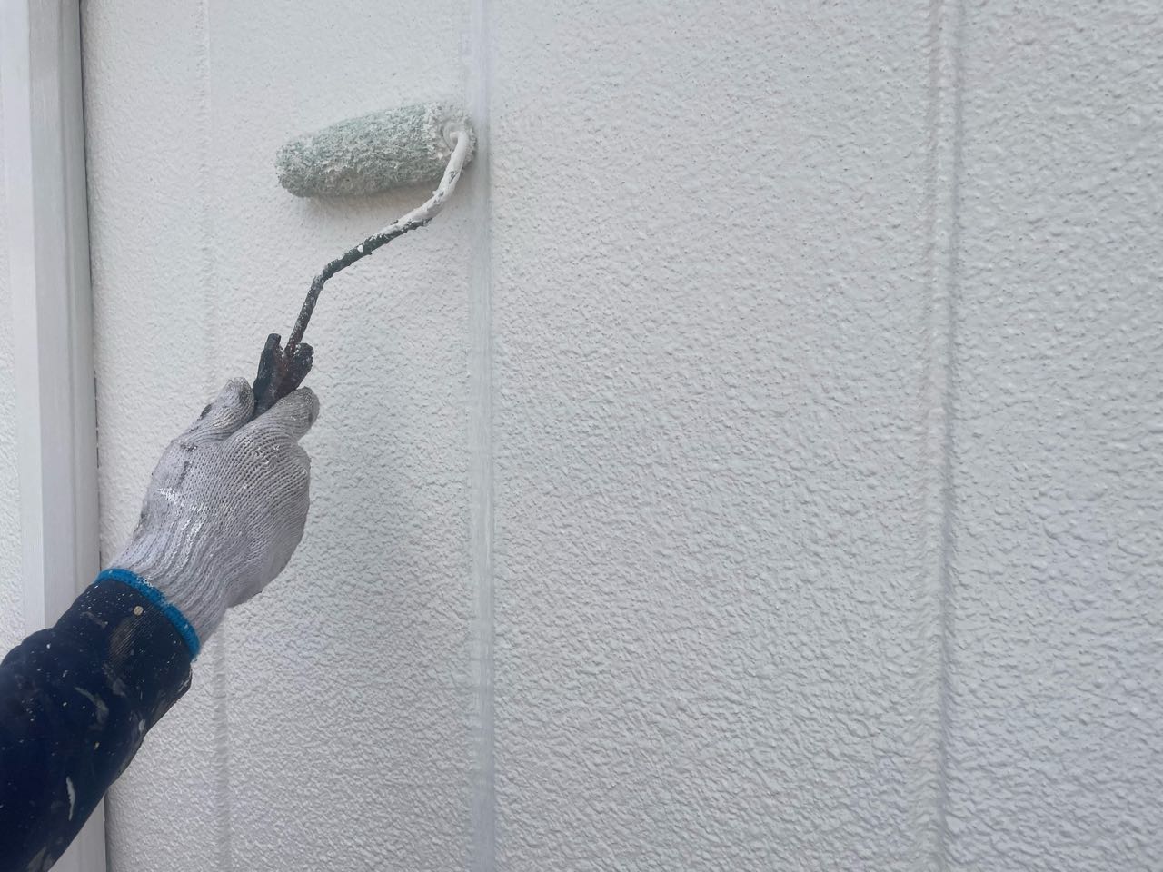 仕上げ塗装2回目です。