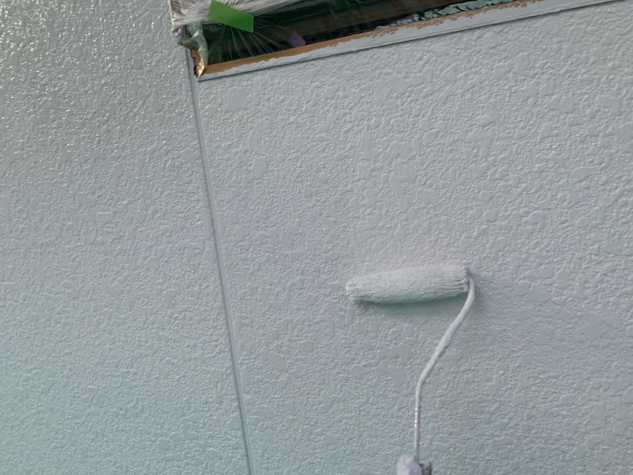 仕上げ塗装2回目です。