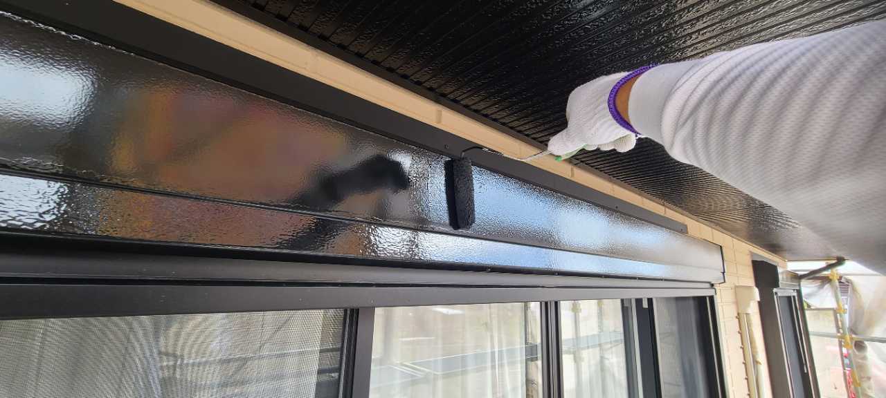 仕上げ塗装2回目です。