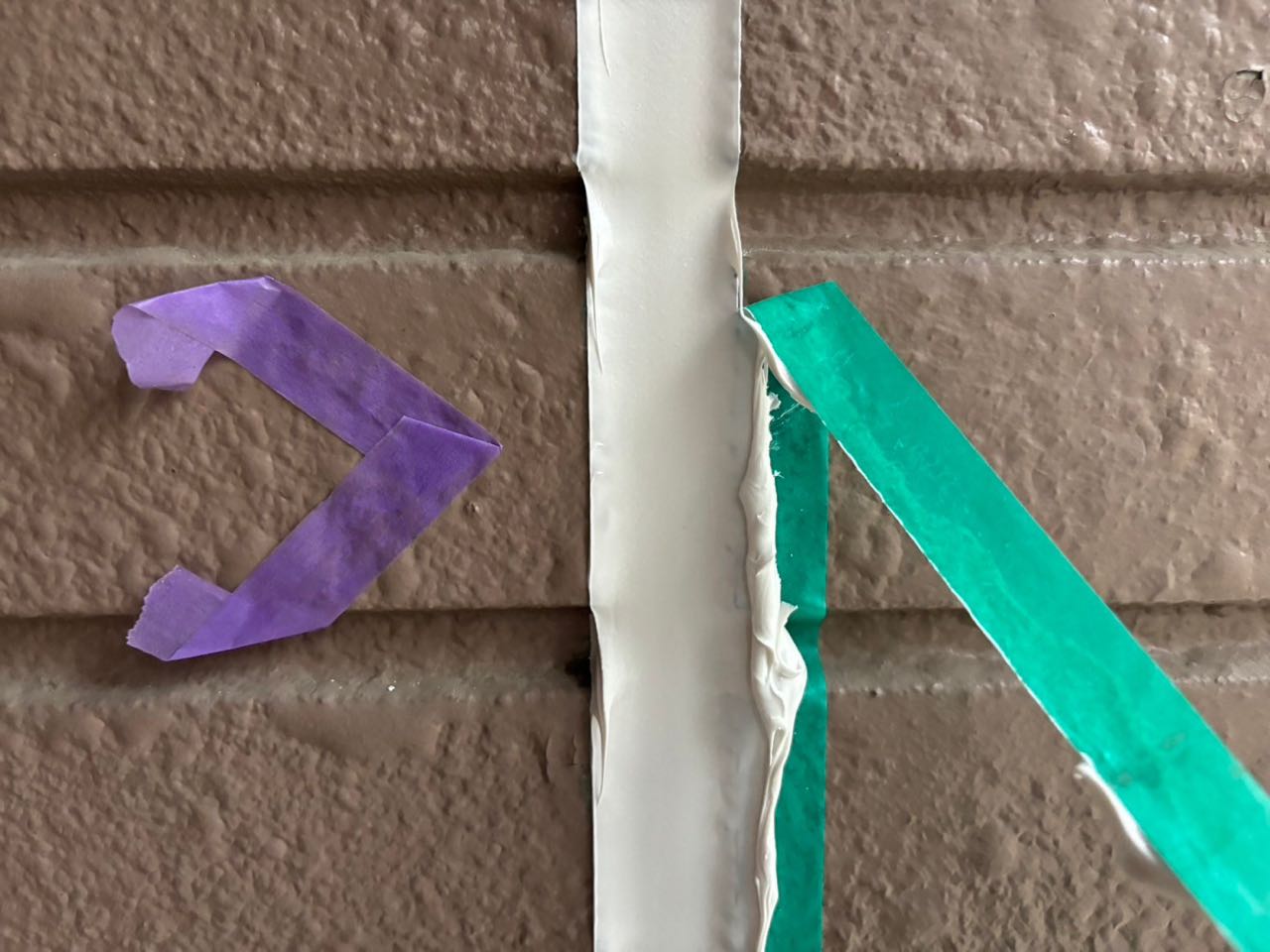 マスキングを剥がします。