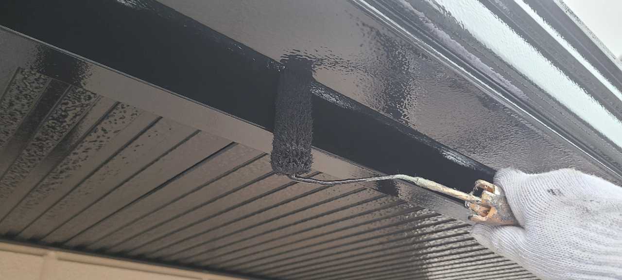 仕上げ塗装2回目です。