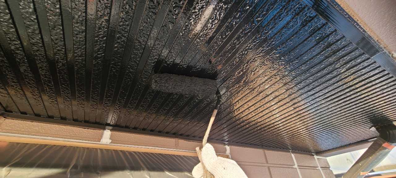 仕上げ塗装2回目です。