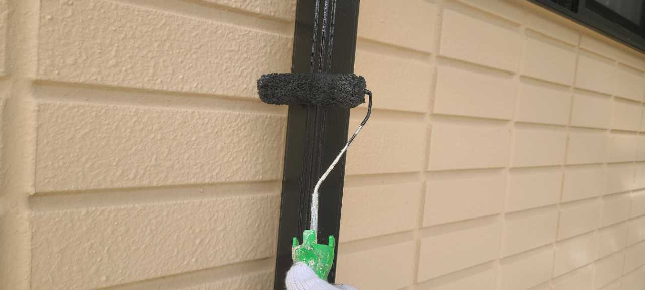 仕上げ塗装2回目です。