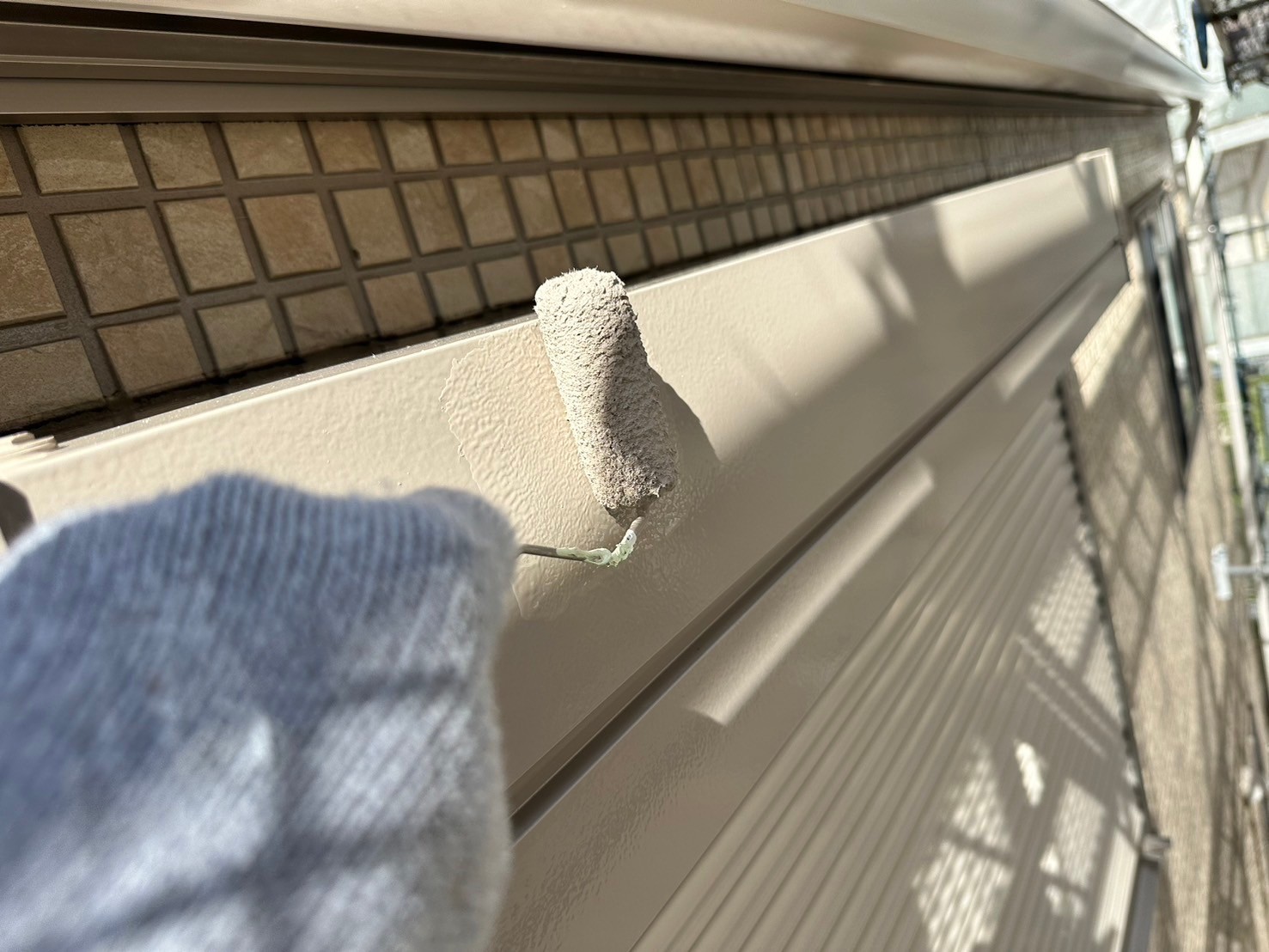 仕上げ塗装2回目です。