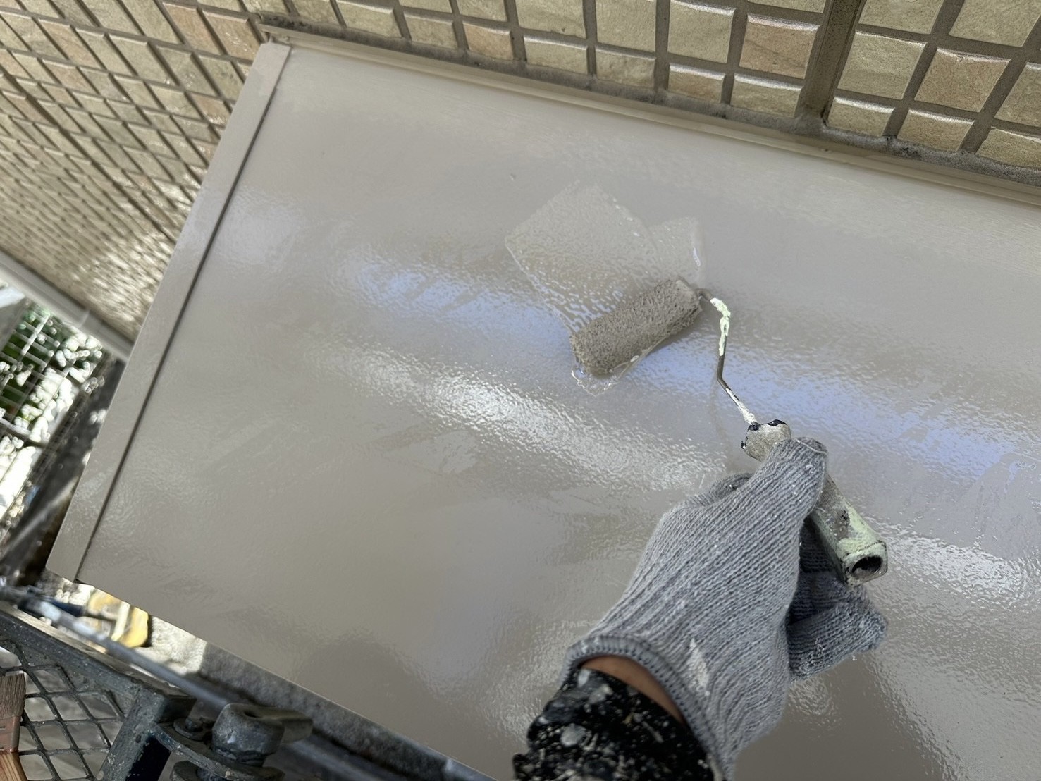 仕上げ塗装2回目です。