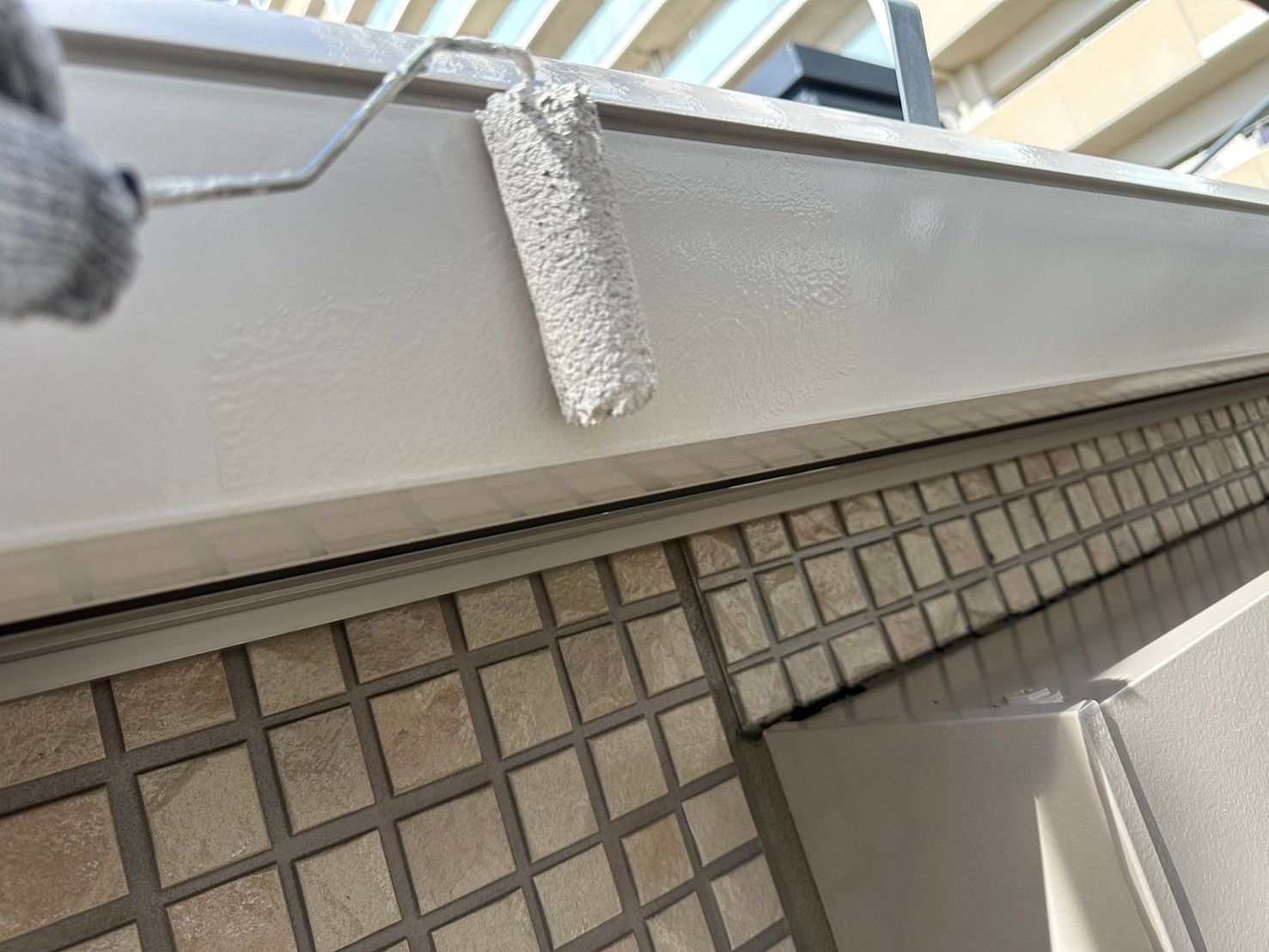 仕上げ塗装2回目です。